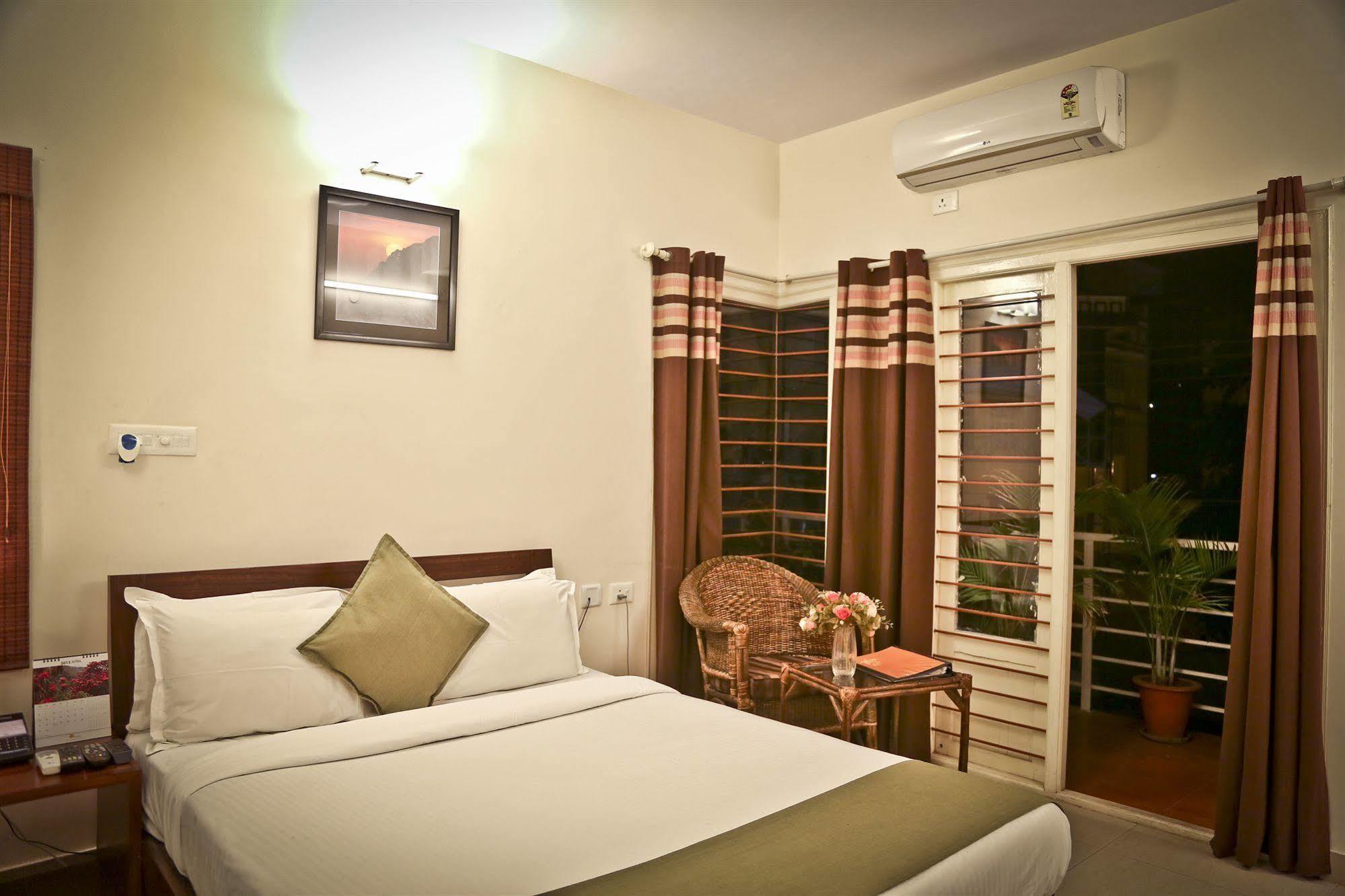 Maple Suites, Serviced Apartments Bangalore Esterno foto